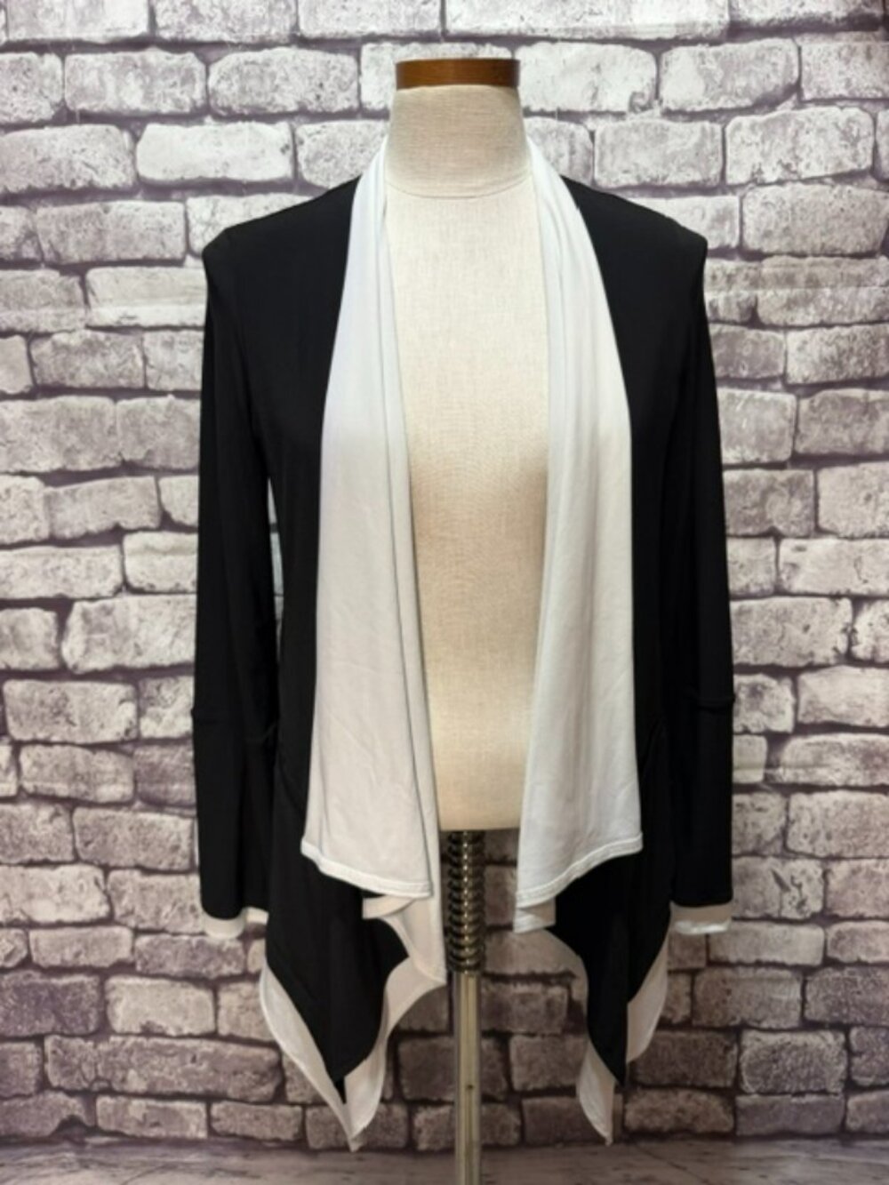 DKNY NWT Black & White Long Sleeve Jacket Size XS